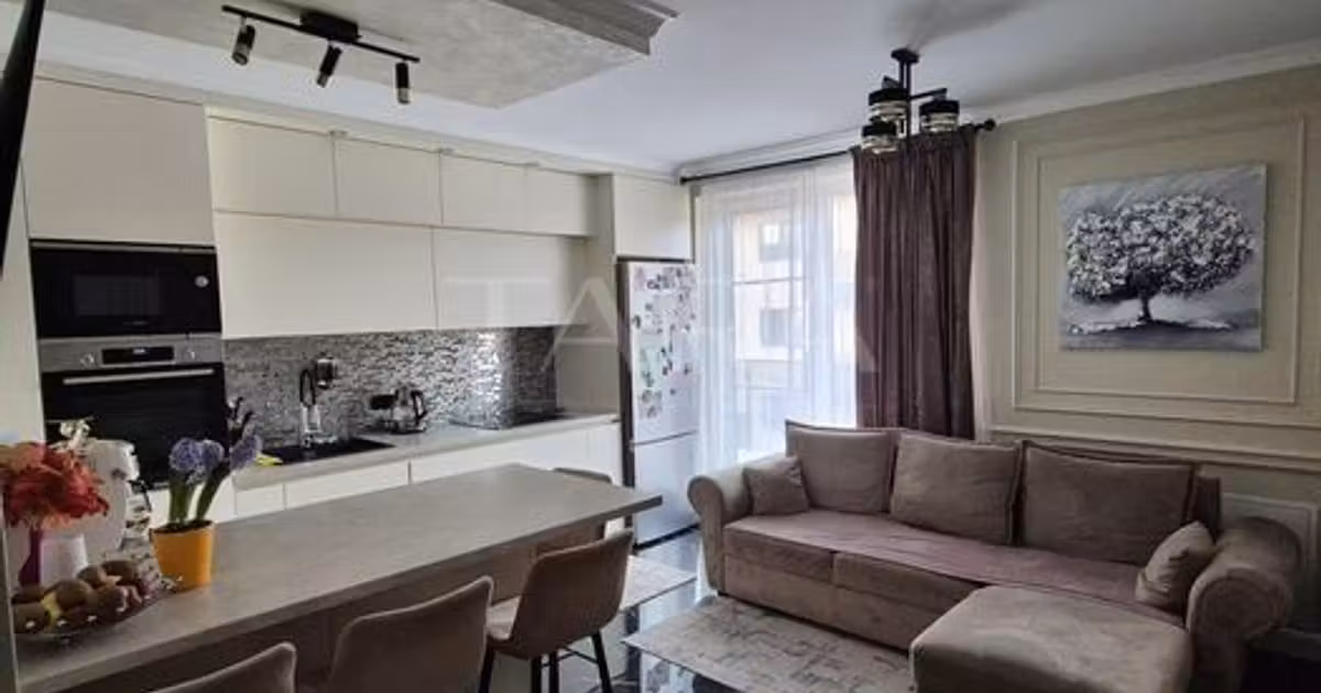 Apartament de vânzare cu 3 camere, mobilat în Chinteni