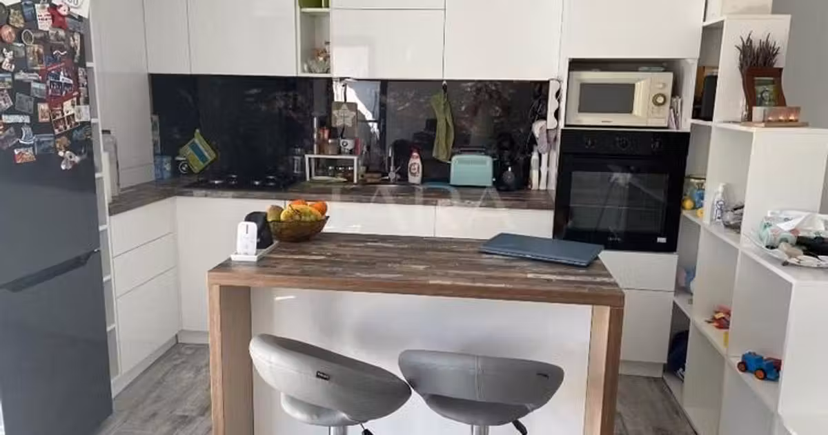 Apartament de vânzare cu 2 camere, mobilat în Apahida