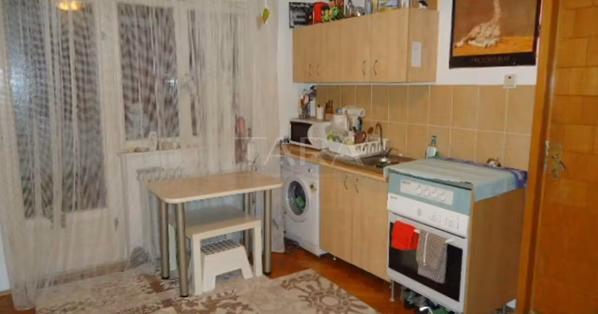 Apartament de vânzare cu 4 camere, mobilat în zona Mănăștur, Cluj-Napoca