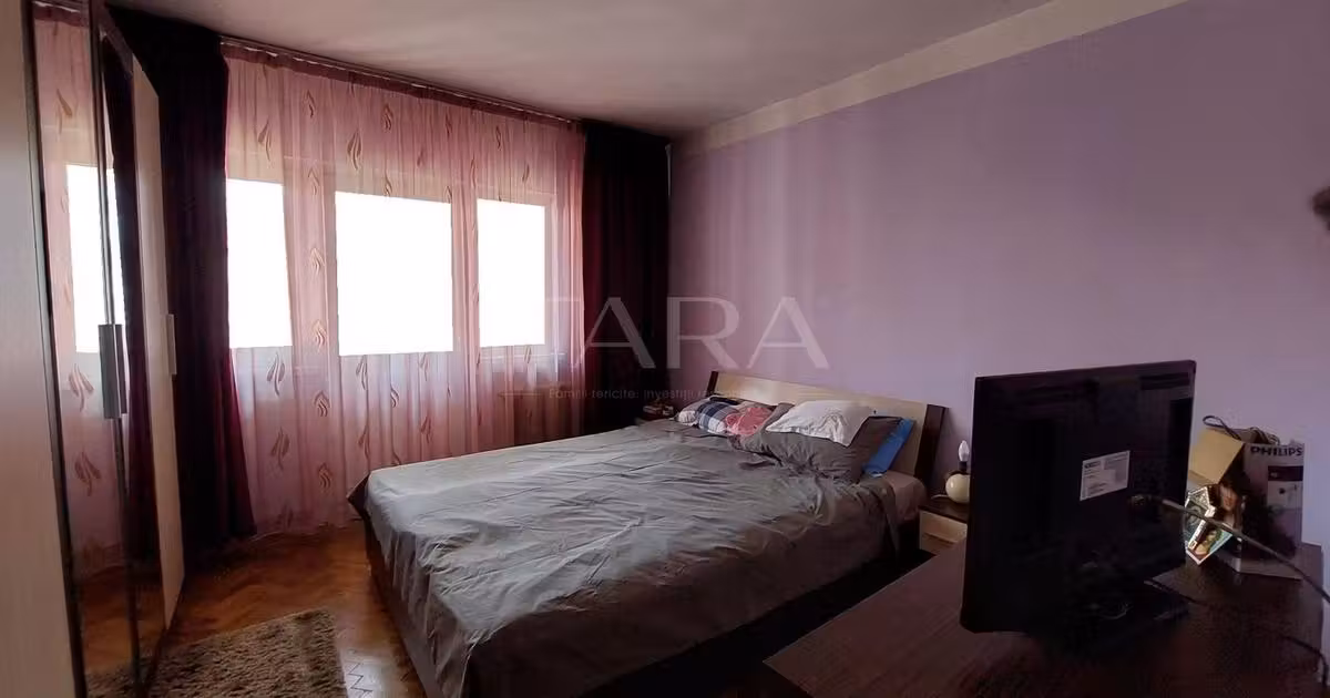 Apartament de vânzare cu 4 camere în zona Mănăștur, Cluj-Napoca