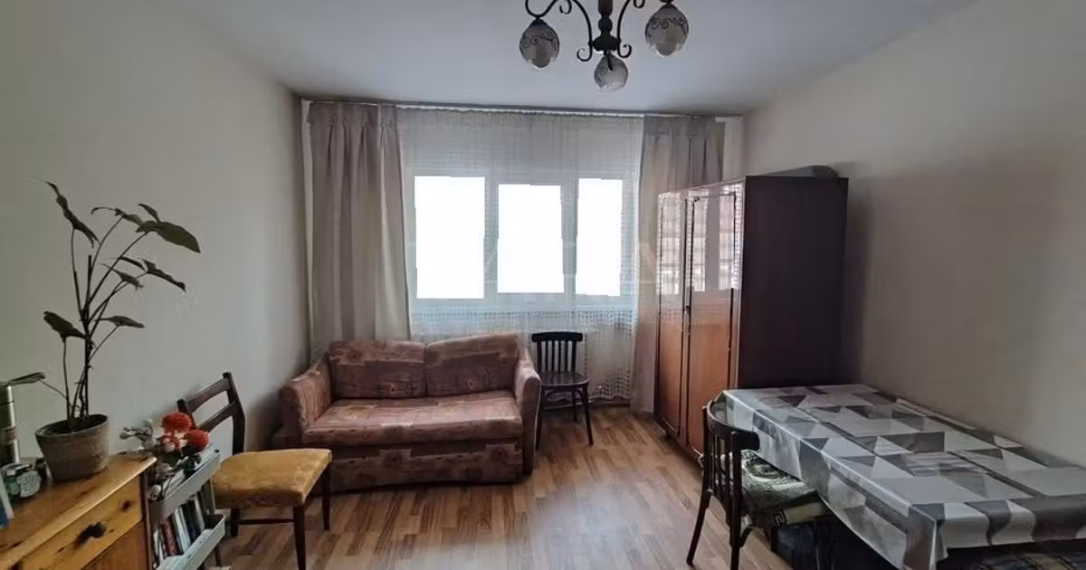 Apartament de vânzare cu 3 camere, mobilat în zona Mănăștur, Cluj-Napoca