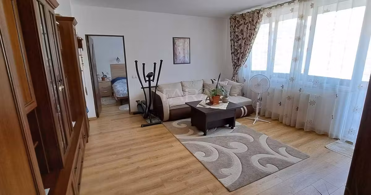 Apartament de vânzare cu 2 camere, mobilat în Baciu