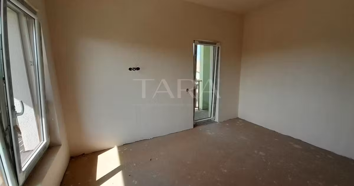 Apartament de vânzare cu 3 camere în Apahida