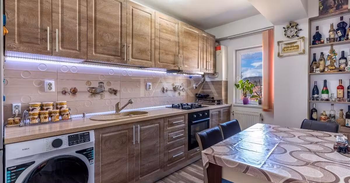 Apartament de vânzare cu 2 camere în Baciu