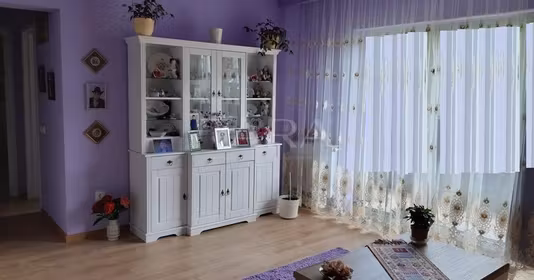 Apartament Florești