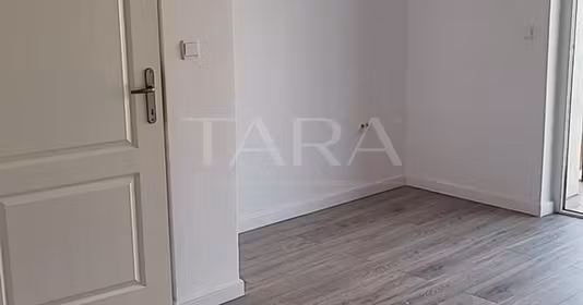 Garsonieră Florești