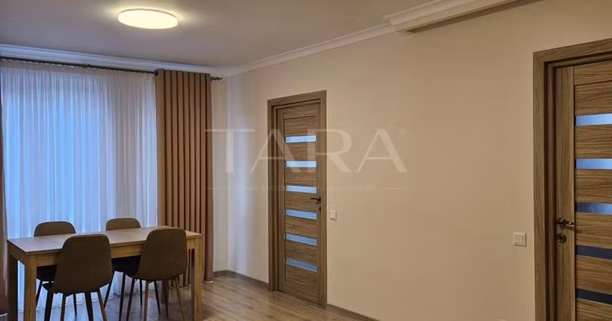 Apartament de vânzare cu 3 camere, mobilat în Florești