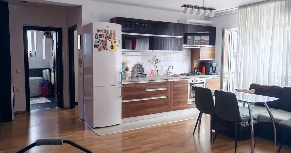 Apartament de vânzare cu 2 camere, mobilat în Florești