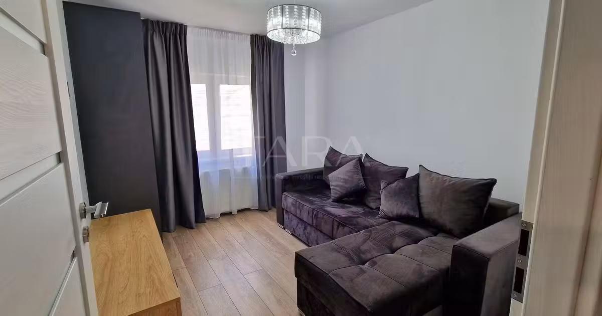 Apartament de vânzare cu 3 camere, mobilat în Florești