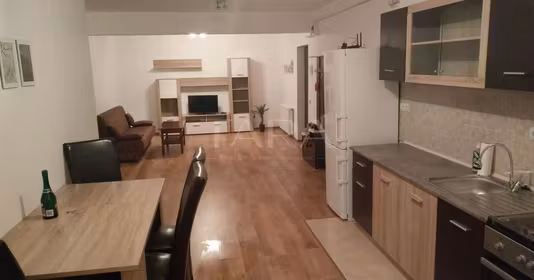 Apartament Florești