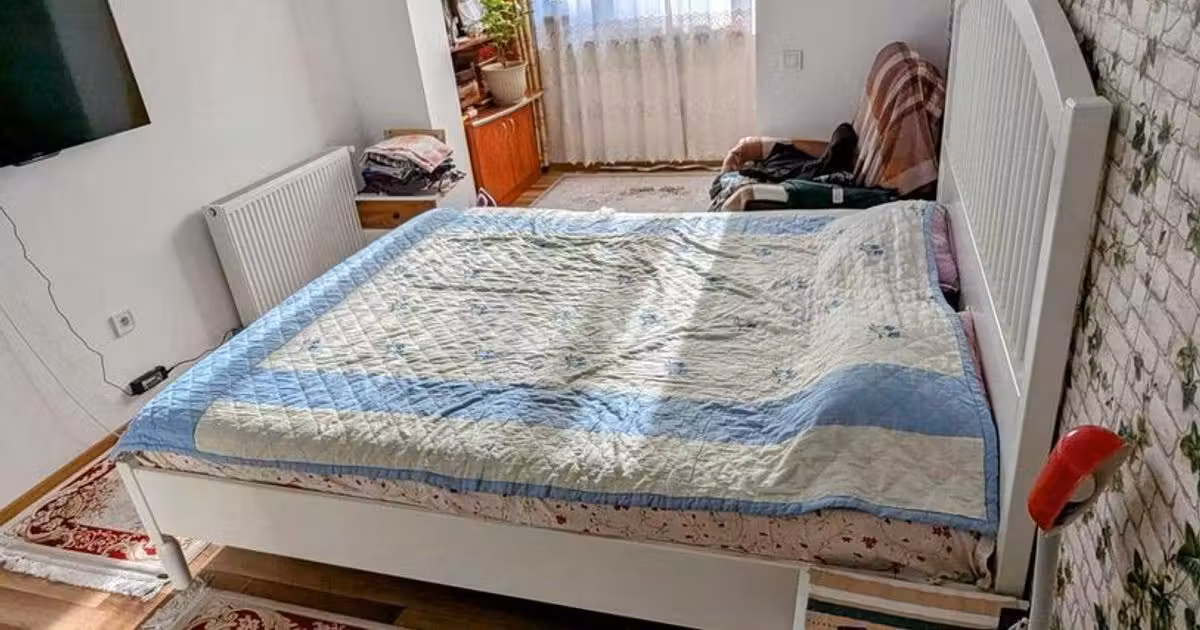 Apartament de vânzare cu 3 camere, mobilat în Florești
