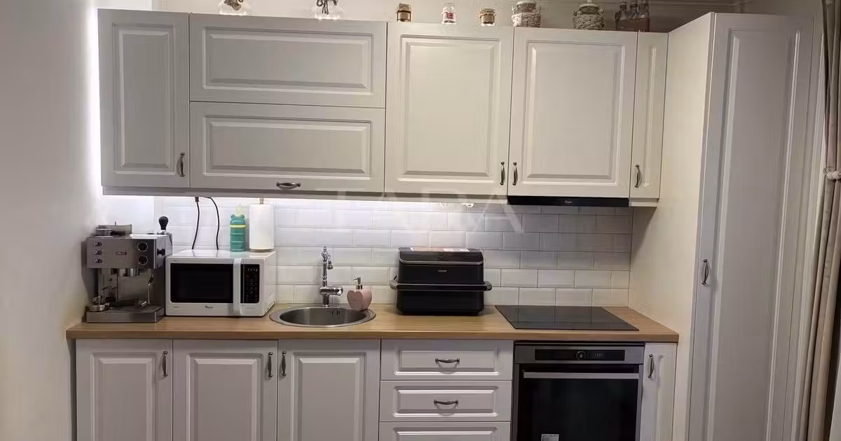 Apartament de vânzare cu 3 camere, mobilat în Florești