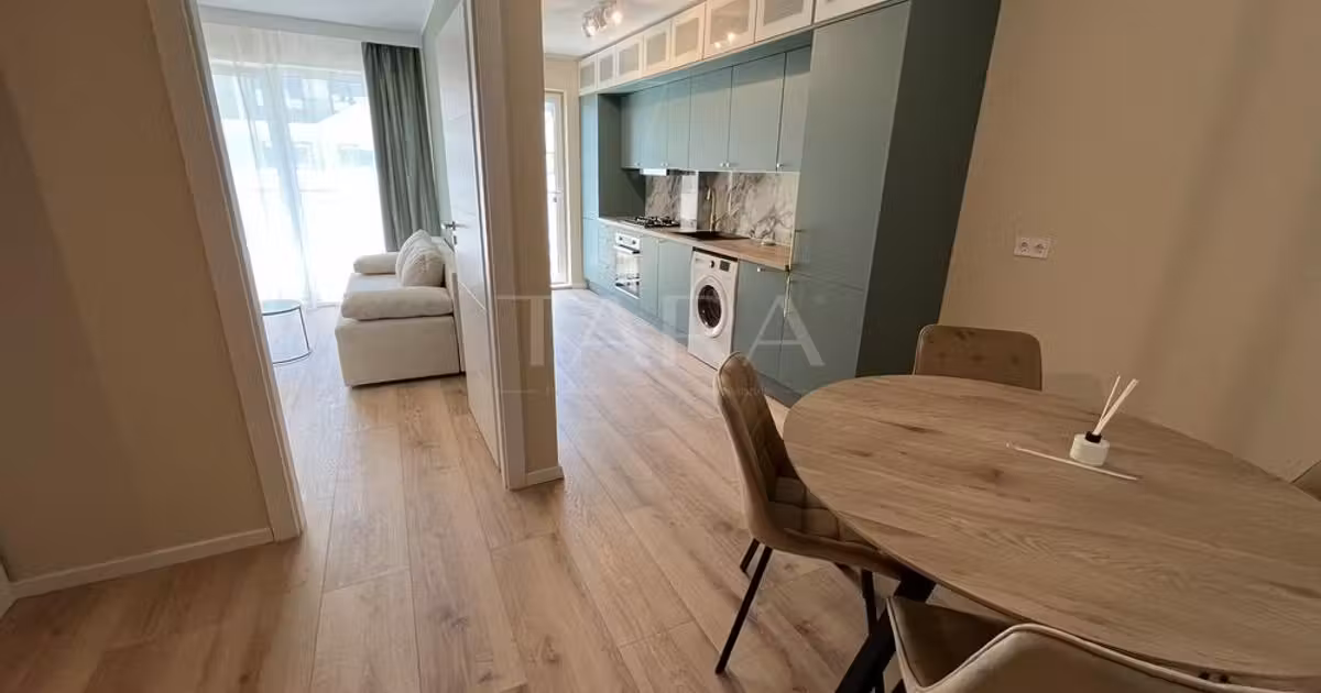 Apartament de vânzare cu 3 camere, mobilat în Florești