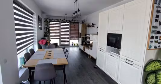 Penthouse Florești