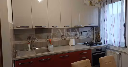 Apartament Florești