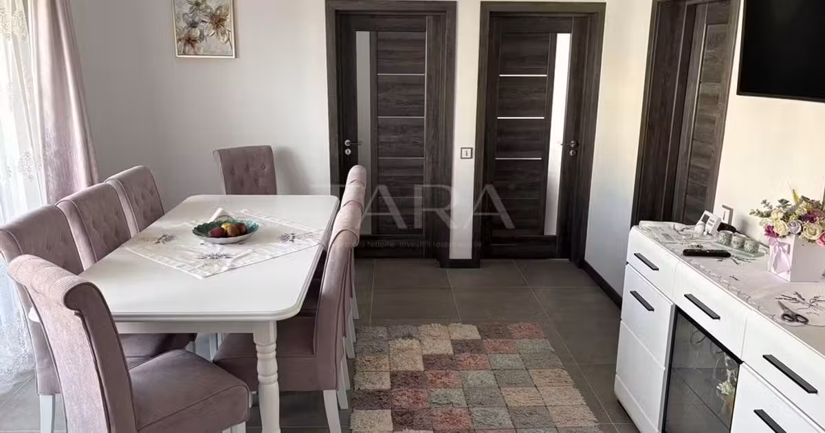Apartament de vânzare cu 3 camere, mobilat în Apahida