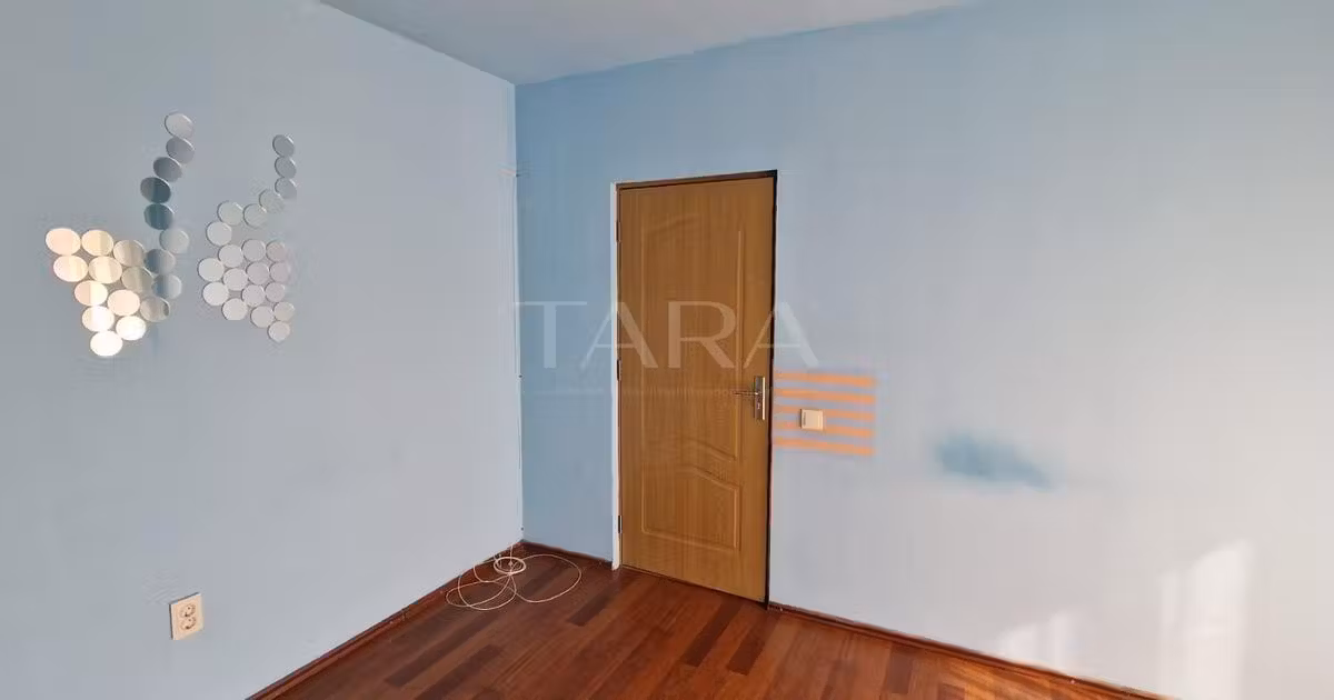 Garsonieră de vânzare în Florești