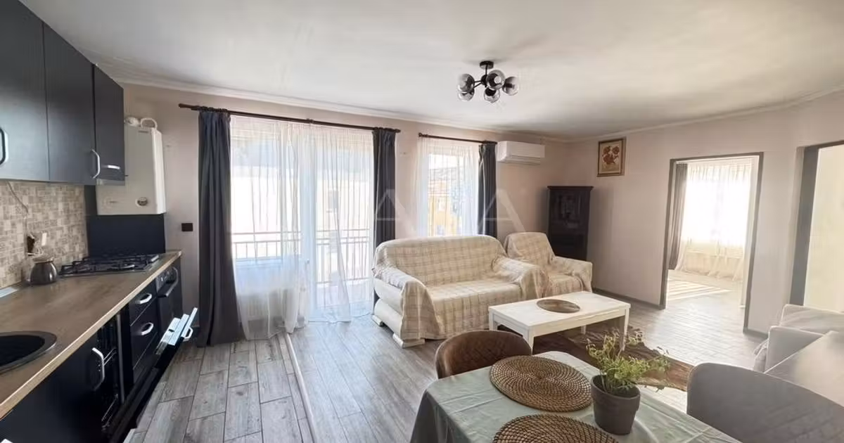 Apartament de vânzare cu 3 camere, mobilat în Florești