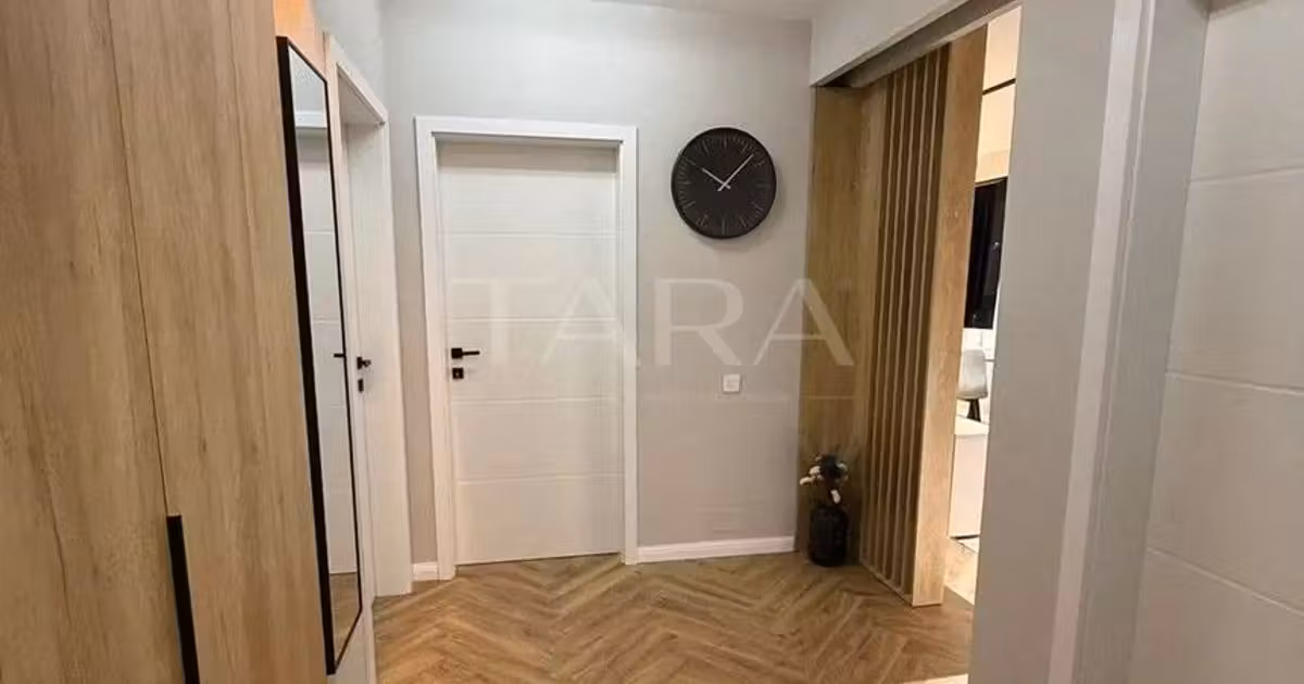Apartament de vânzare cu 3 camere, mobilat în Florești