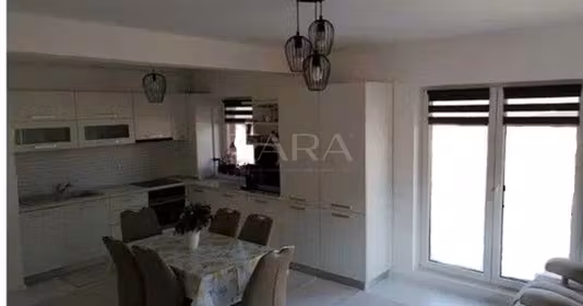 Apartament Florești