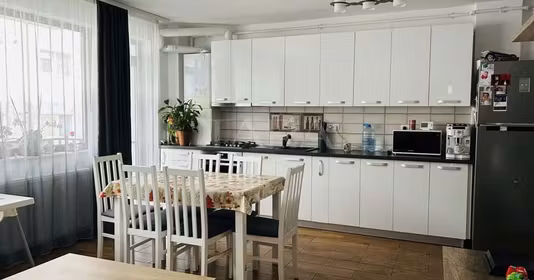 Apartament Florești