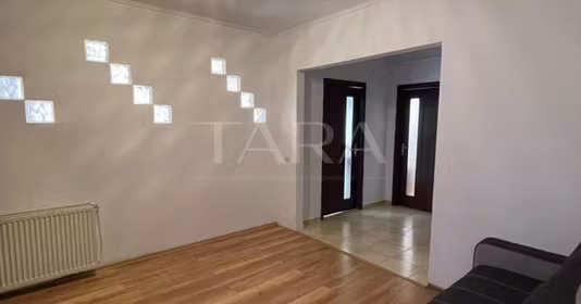 Apartament Florești