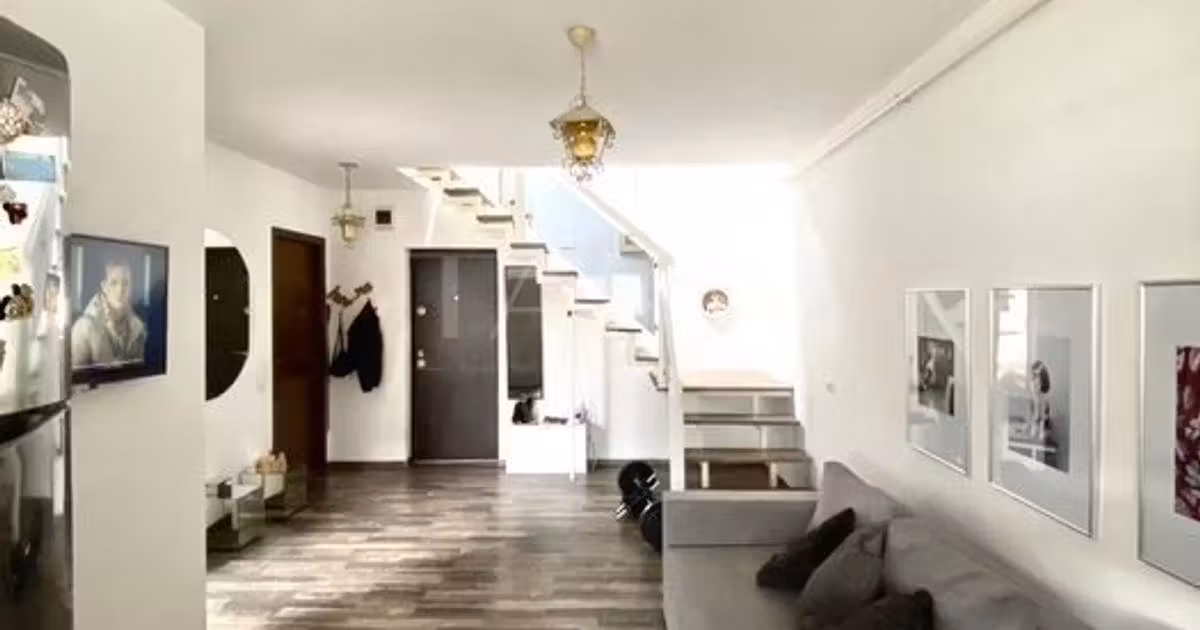 Apartament de vânzare cu 3 camere, mobilat în Florești