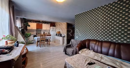 Apartament Florești