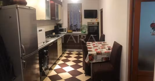 Apartament Florești