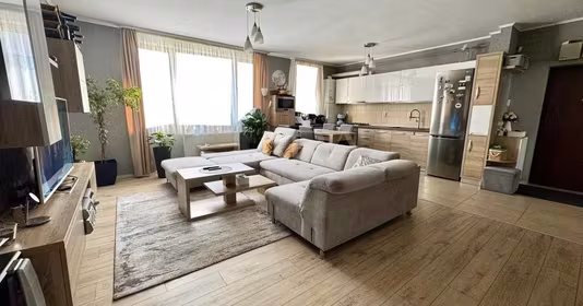 Apartament Florești