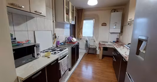 Apartament Florești