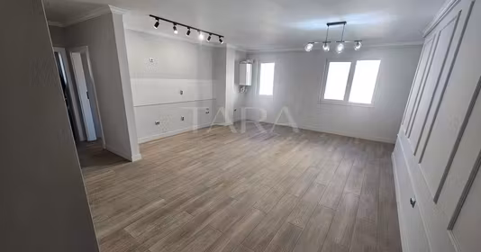 Apartament Florești