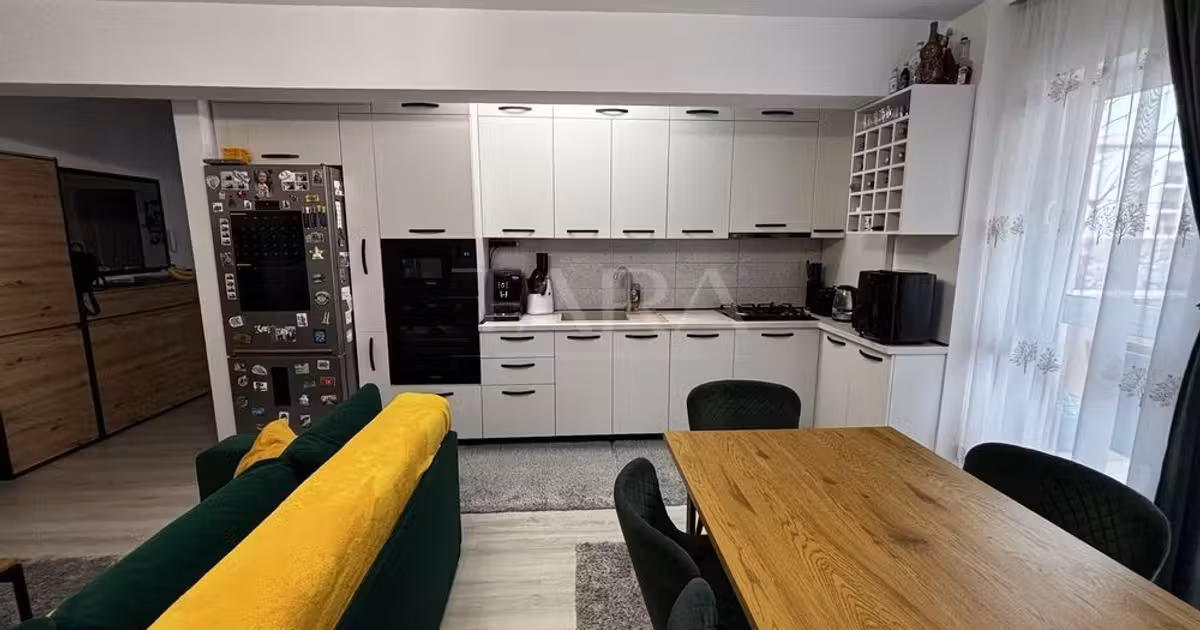 Apartament de vânzare cu 3 camere, mobilat în Florești