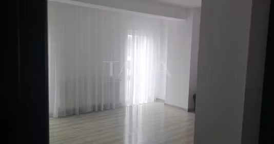 Apartament Florești