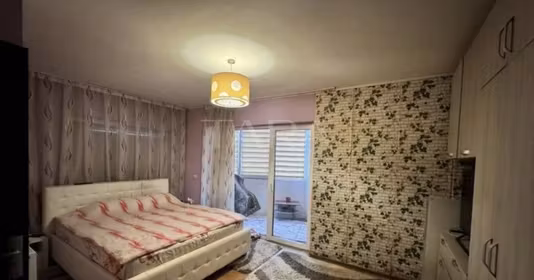 Apartament Florești