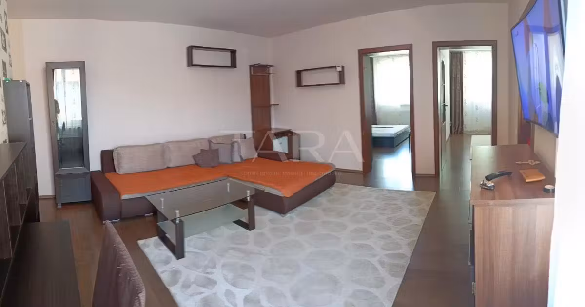 Apartament de vânzare cu 3 camere, mobilat în Florești