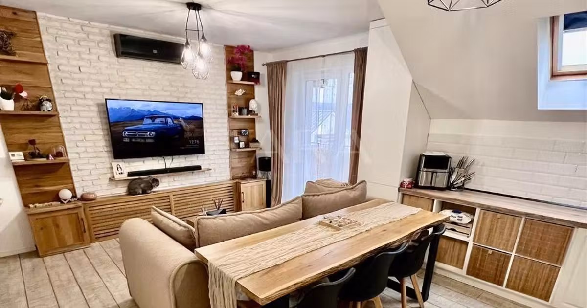 Apartament de vânzare cu 3 camere, mobilat în Baciu