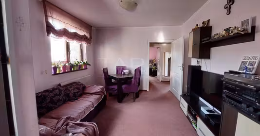 Apartament Florești