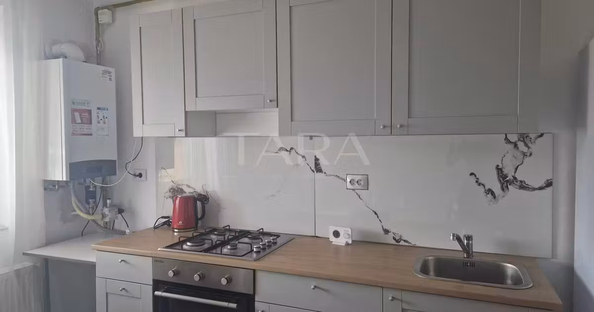 Apartament de vânzare cu 4 camere în Florești