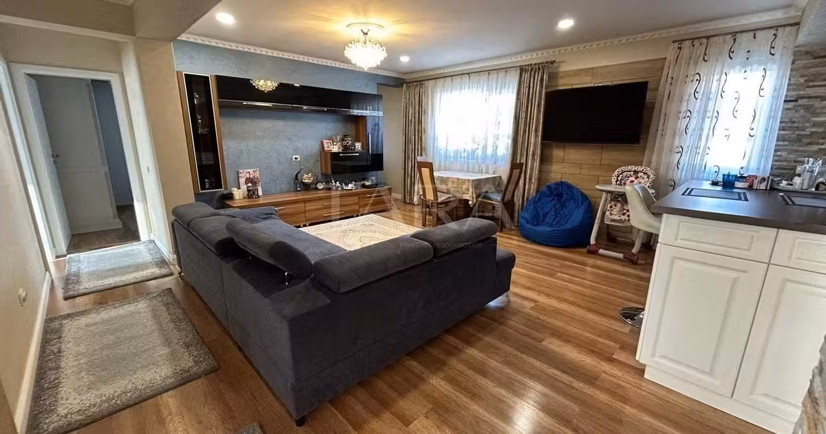 Apartament de vânzare cu 3 camere în zona Iris, Cluj-Napoca