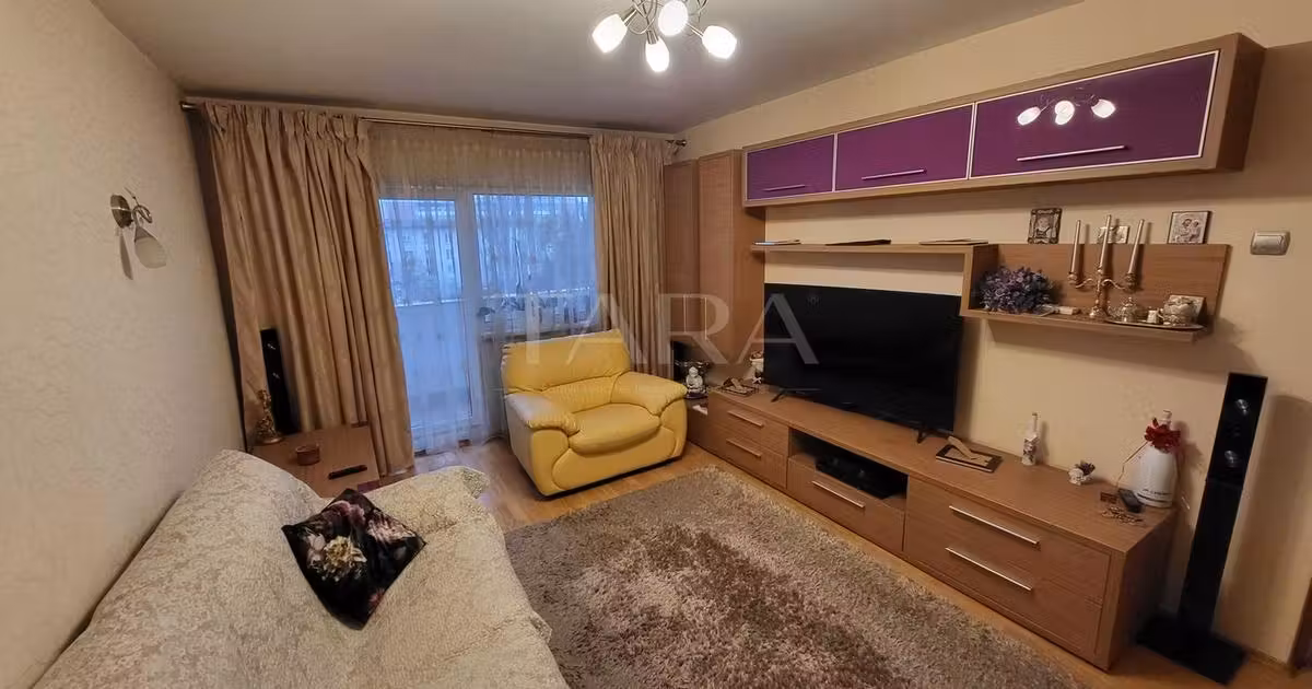 Apartament de vânzare cu 3 camere în zona Mărăști, Cluj-Napoca