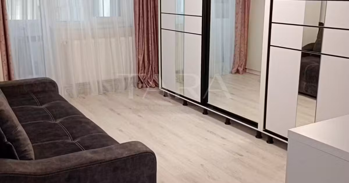 Apartament de vânzare cu 3 camere, mobilat în zona Mănăștur, Cluj-Napoca