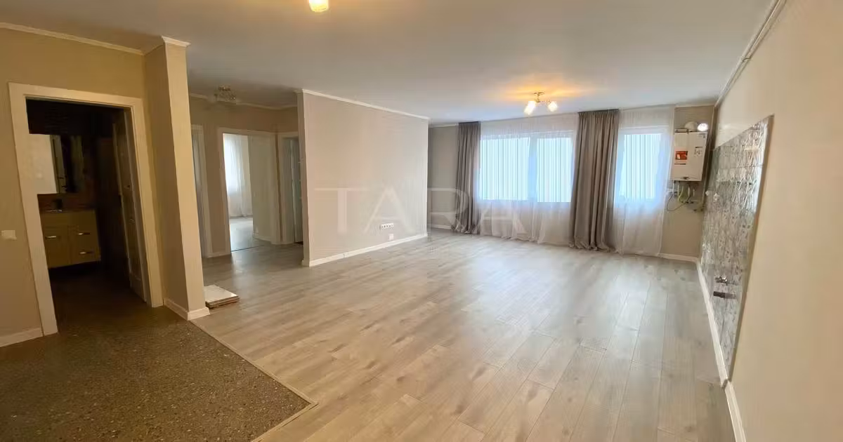 Apartament de vânzare cu 3 camere în Florești