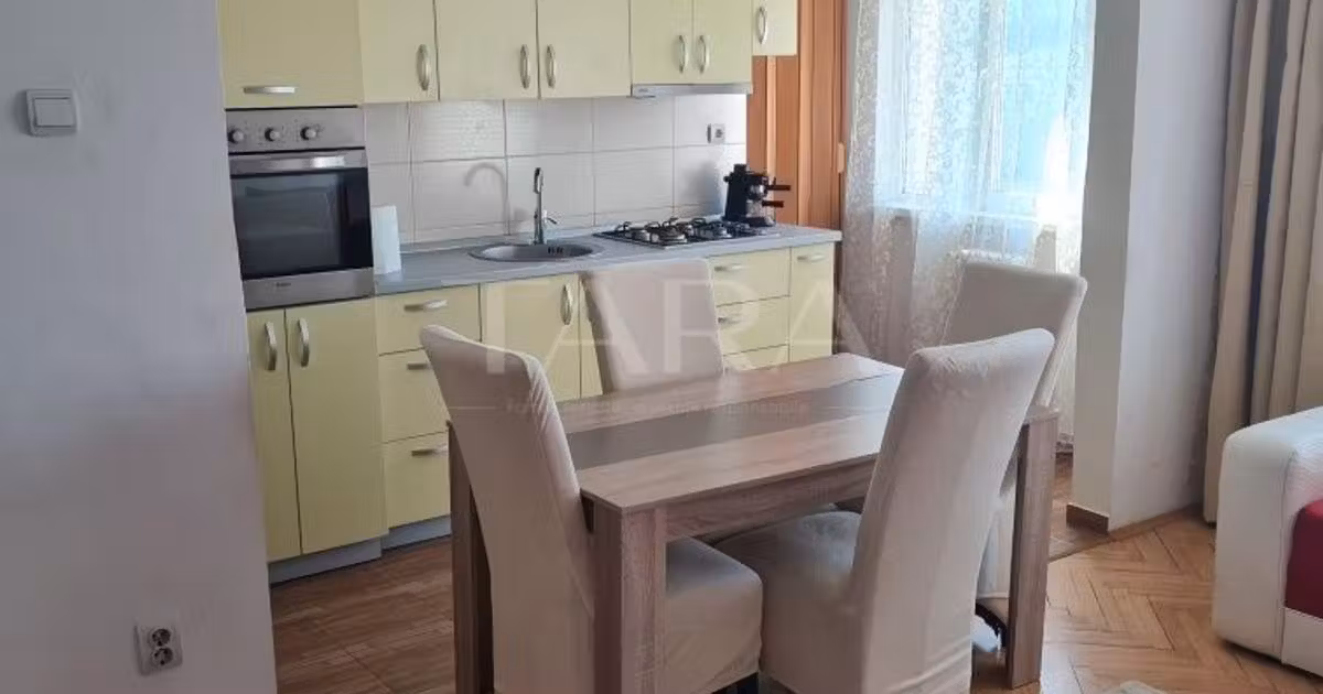 Apartament de vânzare cu 3 camere, mobilat în zona Mănăștur, Cluj-Napoca