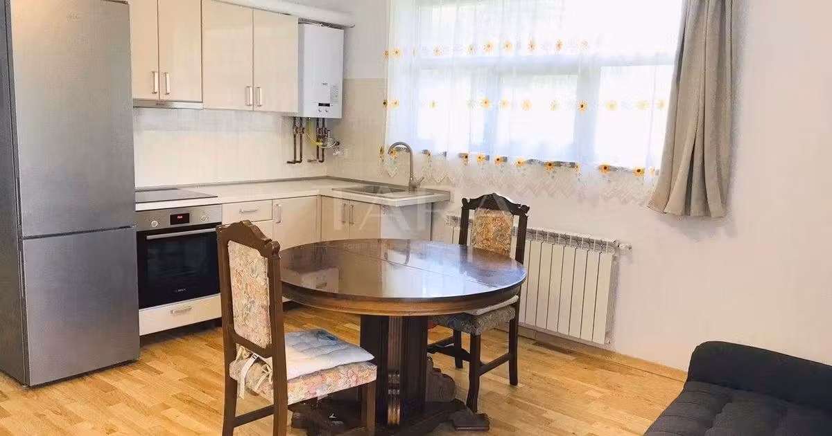 Apartament de vânzare cu 2 camere, mobilat în zona Andrei Mureșanu, Cluj-Napoca