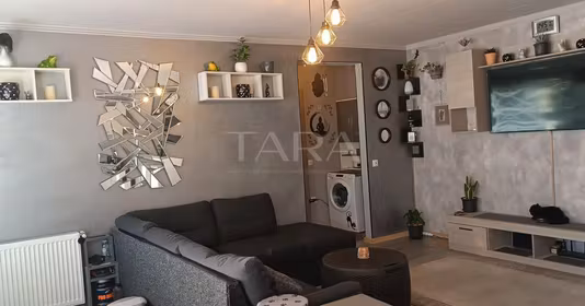 Apartament Florești