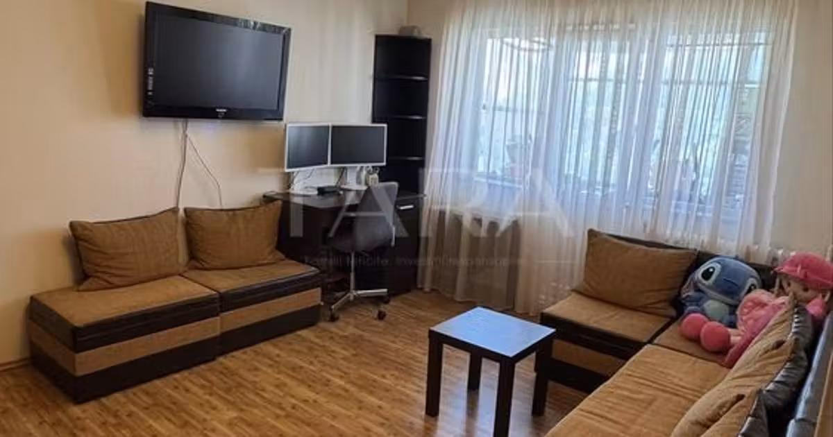 Apartament de vânzare cu 3 camere, mobilat în zona Mănăștur, Cluj-Napoca