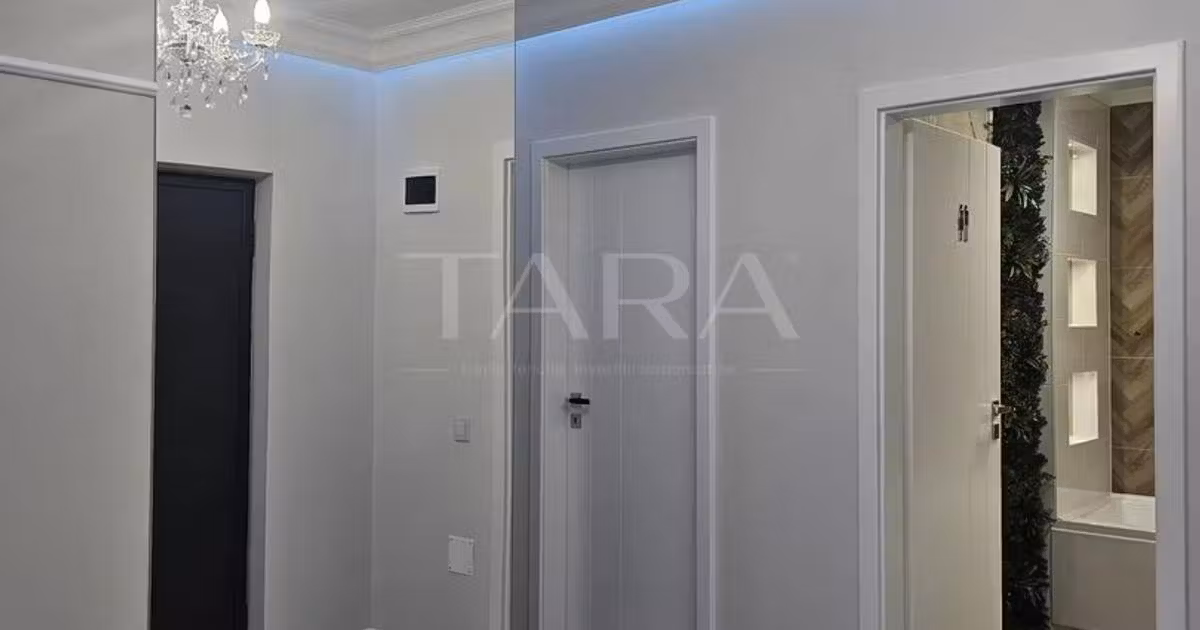 Apartament de vânzare cu 3 camere în Chinteni