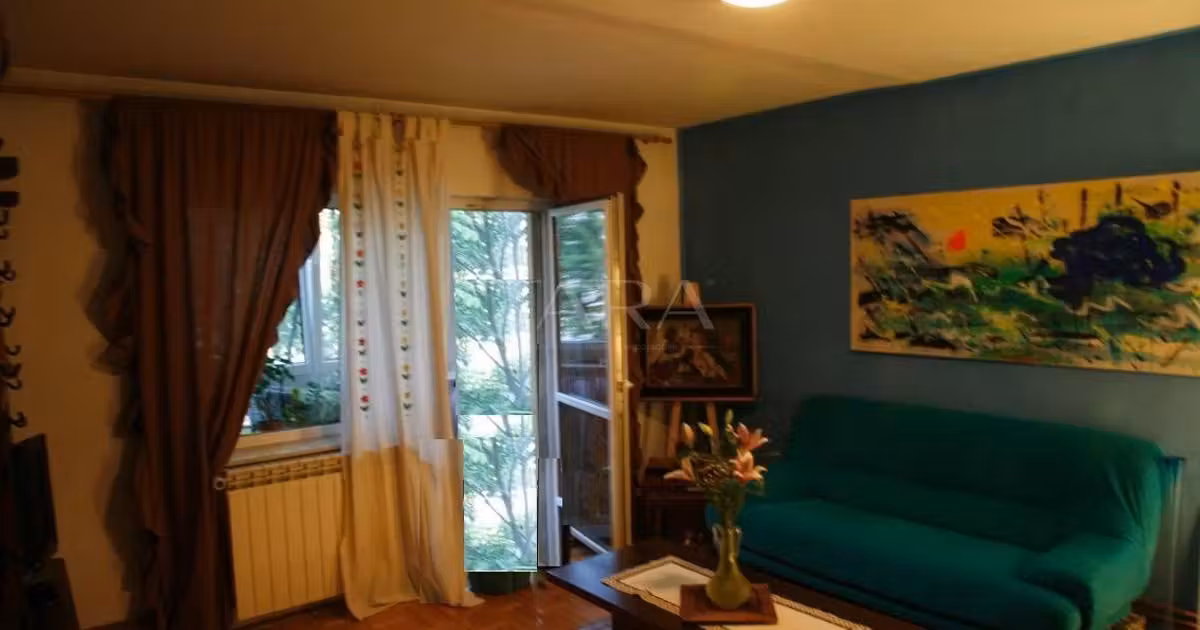 Apartament de vânzare cu 4 camere, mobilat în zona Mănăștur, Cluj-Napoca