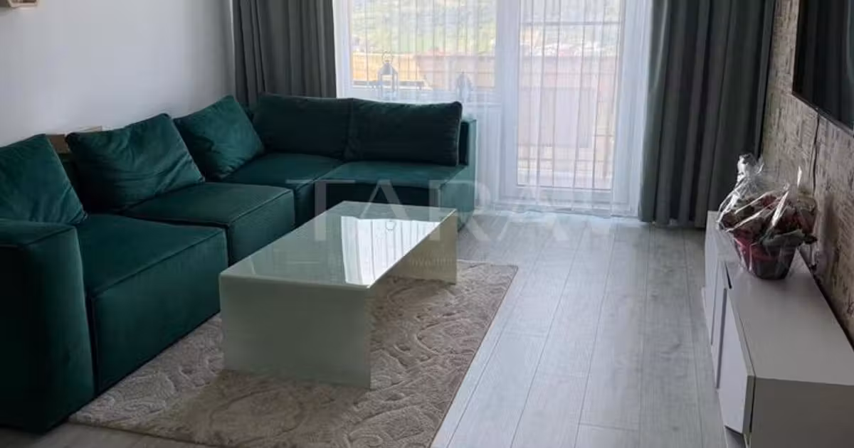 Apartament de vânzare cu 4 camere, mobilat în Baciu